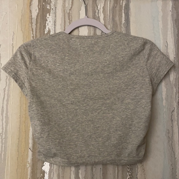 ❌sold Aritzia Tna Malibu T-Shirt heather chrome - Picture 7 of 7